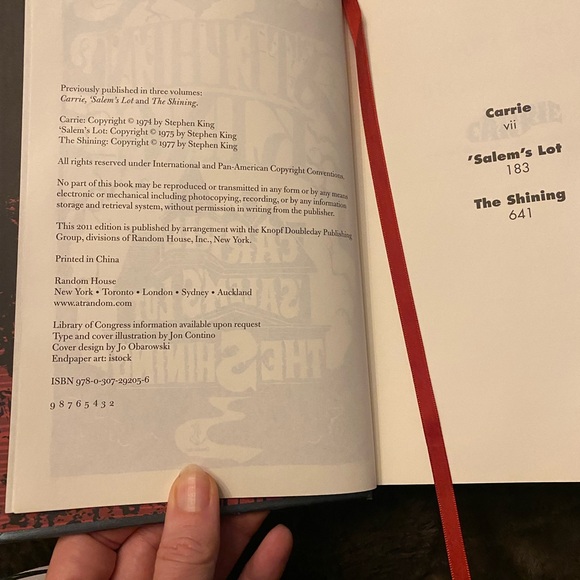 Stephen King Hardcover Book - Picture 3 of 5